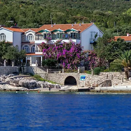 Apartmán By The Sea Cove Pokrivenik, Hvar - 10427 *